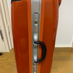 大型キャリーケースの画像