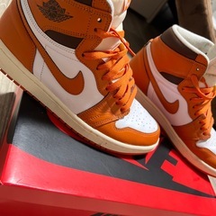 Nike WMNS Air Jordan1 High OG Starfishの画像
