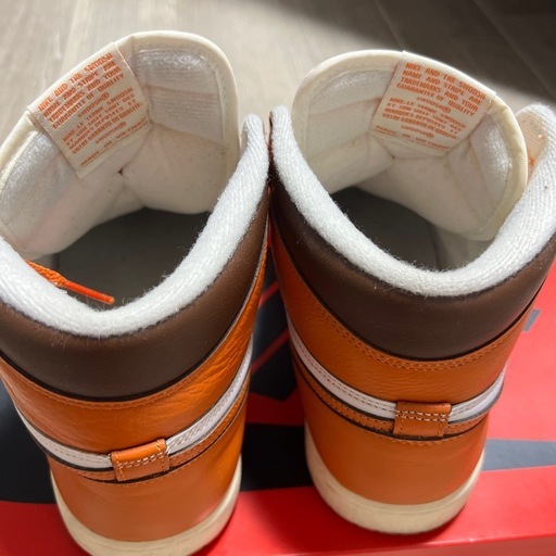 Nike WMNS Air Jordan1 High OG Starfish