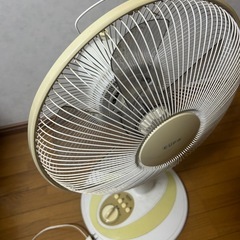 首振り機能が壊れた扇風機をあげます。の画像