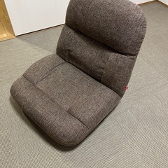 座椅子(お話し中)の画像
