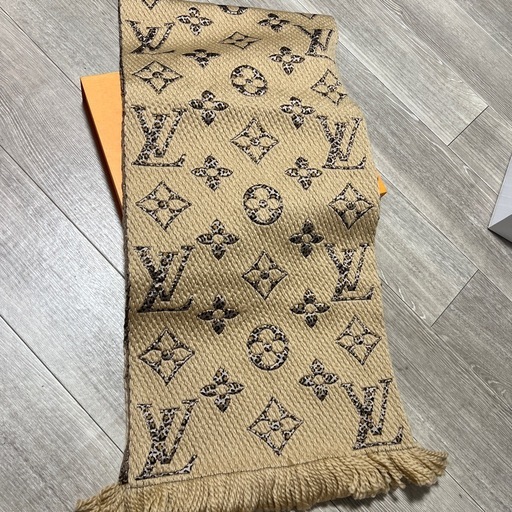 美品✨️ルイヴィトン エシャルプ ジャイアント モノグラム M75884