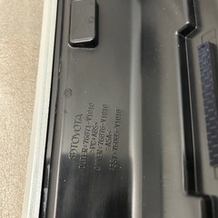 リアスポイラー　76085-V1010 ノア　ヴォクシー　ZWR90 パール　070の画像