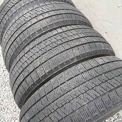215/60/16冬VRX2の画像