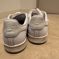 adidas ホワイト スニーカー 4.5の画像