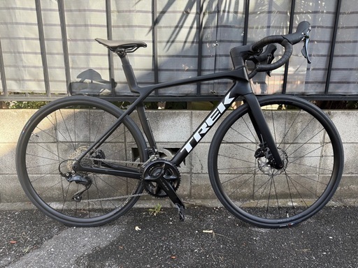 【美品】TREK Madone SL5 Gen8 SHIMANO 105 M