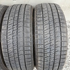 イボ付き❗️215/60/16冬VRX2の画像