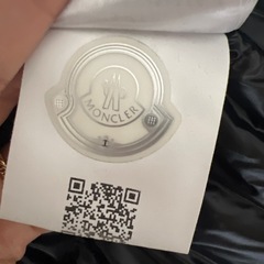 MONCLER ダウンジャケット 黒の画像