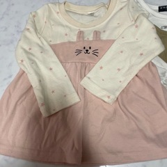 ベビー服80サイズ トップス2枚セットの画像