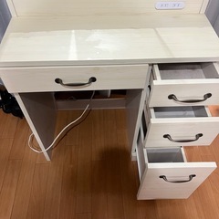 ドレッサー　三面鏡　デスク　イス　セットの画像