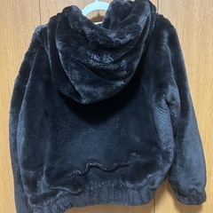 ZARAフェイクファーフード付きコート ブラックSサイズ の画像