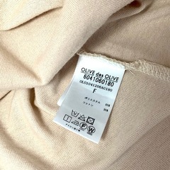 【OLIVE des OLIVE】Tシャツ　レディース　ベージュ　骨格ストレートの画像