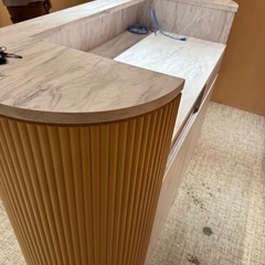 大理石調受付向きカウンター⭐️美品の画像