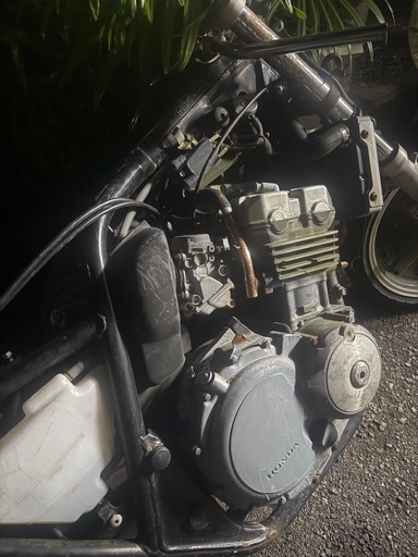 CB400SF NC31 書✖︎鍵✖︎不動　レストアベース