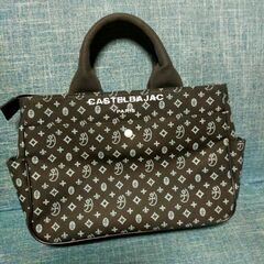 カステルバジャックの画像