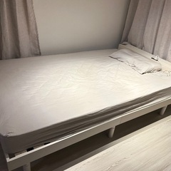 超美品！セミダブルベッド　枠＋マットレスの画像