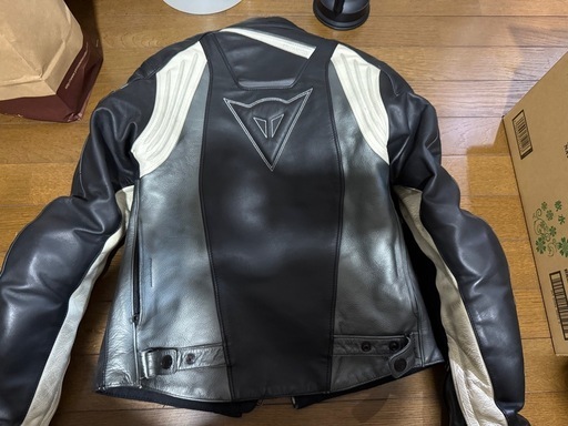 Dainese ladies 革ジャケット、パンツ