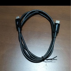 USBケーブル/ Amazon basics の画像