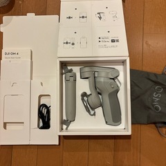 DJI OM4（CP1） スマートフォン用ジンバル スタビライザーの画像