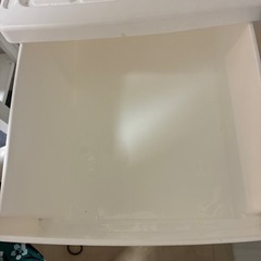 プラスチック　引き出し　タンス2個の画像