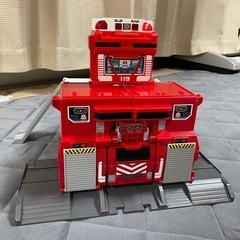 トミカ 変形出動！ビッグファイヤー＆コマンドステーションの画像