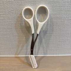 アイブロウ　ハサミの画像