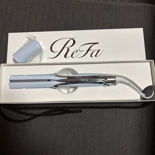 【値下げしました】リファ　ヘアアイロン