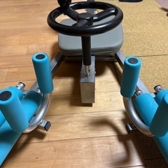 即日引渡、配達🉑定価22000円‼️ 開脚ストレッチャー  股関節 ストレッチ 筋トレ アキレス腱 フィットネス ジム　柔軟 新体操 健康器具　体操教室 体育 スポーツ 自宅 マシン　格闘技 ボクシング キックボクシング 相撲 柔道 空手 剣道の画像