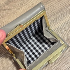 ムーミン ミーの三つ折財布の画像
