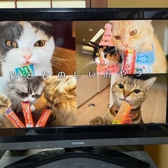 東芝レグザ32型　TV台付きの画像