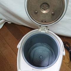 象印 ZOJIRUSHI マイコン沸とう電動ポット　CD-WD30　（CL ライトベージュ） 本体＋ACケーブル　3.0L 動作確認済みの画像