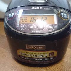 象印 ZOJIRUSHI 圧力IH炊飯ジャー炊飯器 NP-ZG10A 5.5合　圧力IH 動作確認済みの画像