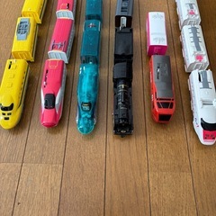 プラレール　こまち　ハヤブサなど車両6点セット　ジャンク品の画像