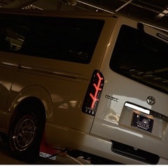 HELIOSヘリオス200系3Dユーロビームシーケンシャルテールランプの画像