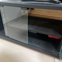 テレビ32インチとテレビ台セット【無料】の画像