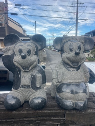 レア　　ミッキーマウスミニーマウス石像