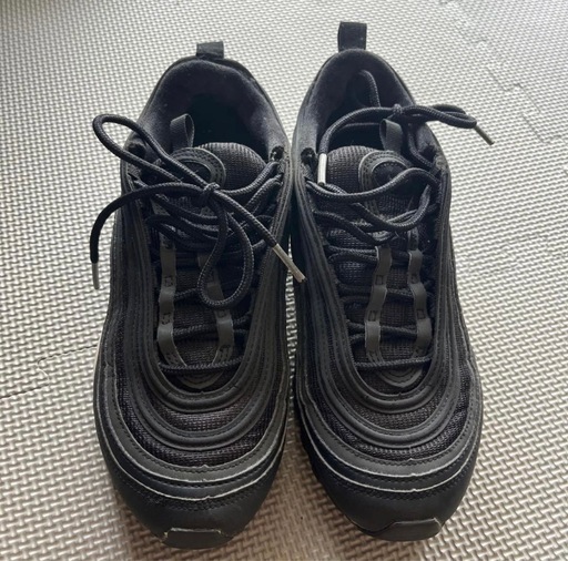 ブラック スニーカー ラウンドトゥ　NIKE エアマックス　97