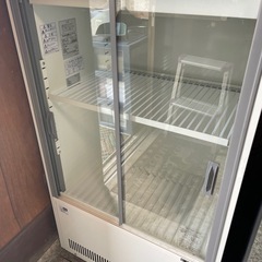 ●サンデン 業務用冷蔵ショーケース●131L スライド扉の画像