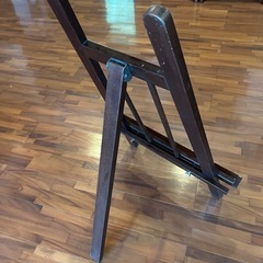 イーゼルの画像