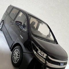 トヨタ　ノア　80後期　店舗展示カラーサンプルの画像