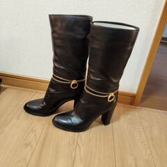 【Sergio Rossi】ブラックレザー ブーツ35size22cm位の画像