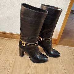 【Sergio Rossi】ブラックレザー ブーツ35size22cm位の画像
