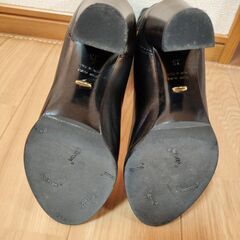 【Sergio Rossi】ブラックレザー ブーツ35size22cm位の画像