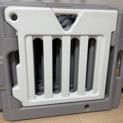 ベビーサークル　日本育児 ミュージカルキッズランドDX テレビパネル付き8枚の画像