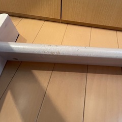 ベビーチェア　木製／使用感あり／犬の噛み跡ありの画像