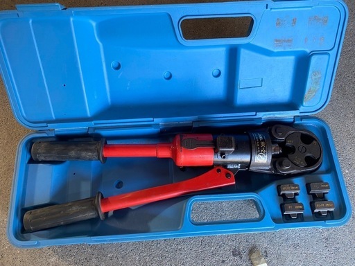 泉精器製作所　　油圧式手動圧着工具(9K-2)