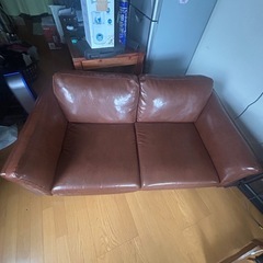 レザー調ソファの画像