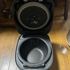 TIGER 炊飯器　2017年式の画像