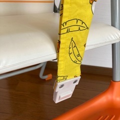 受け渡し者決定　折りたたみテーブル付き　ベビーチェアの画像