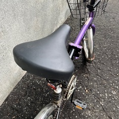 20インチ 自転車 折りたたみ 6段変速 折り畳み シティサイクル　の画像
